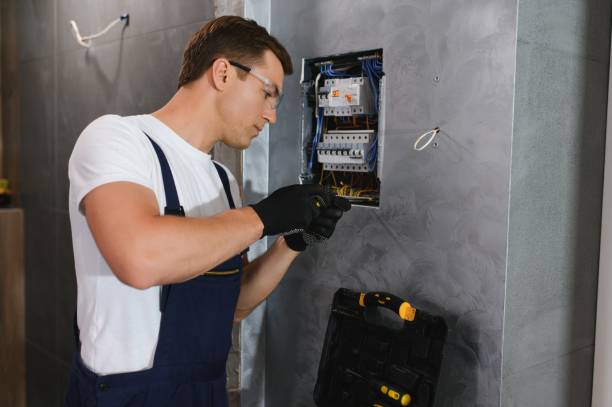 Best Emergency Electrical Repair  in Madisonville, LA